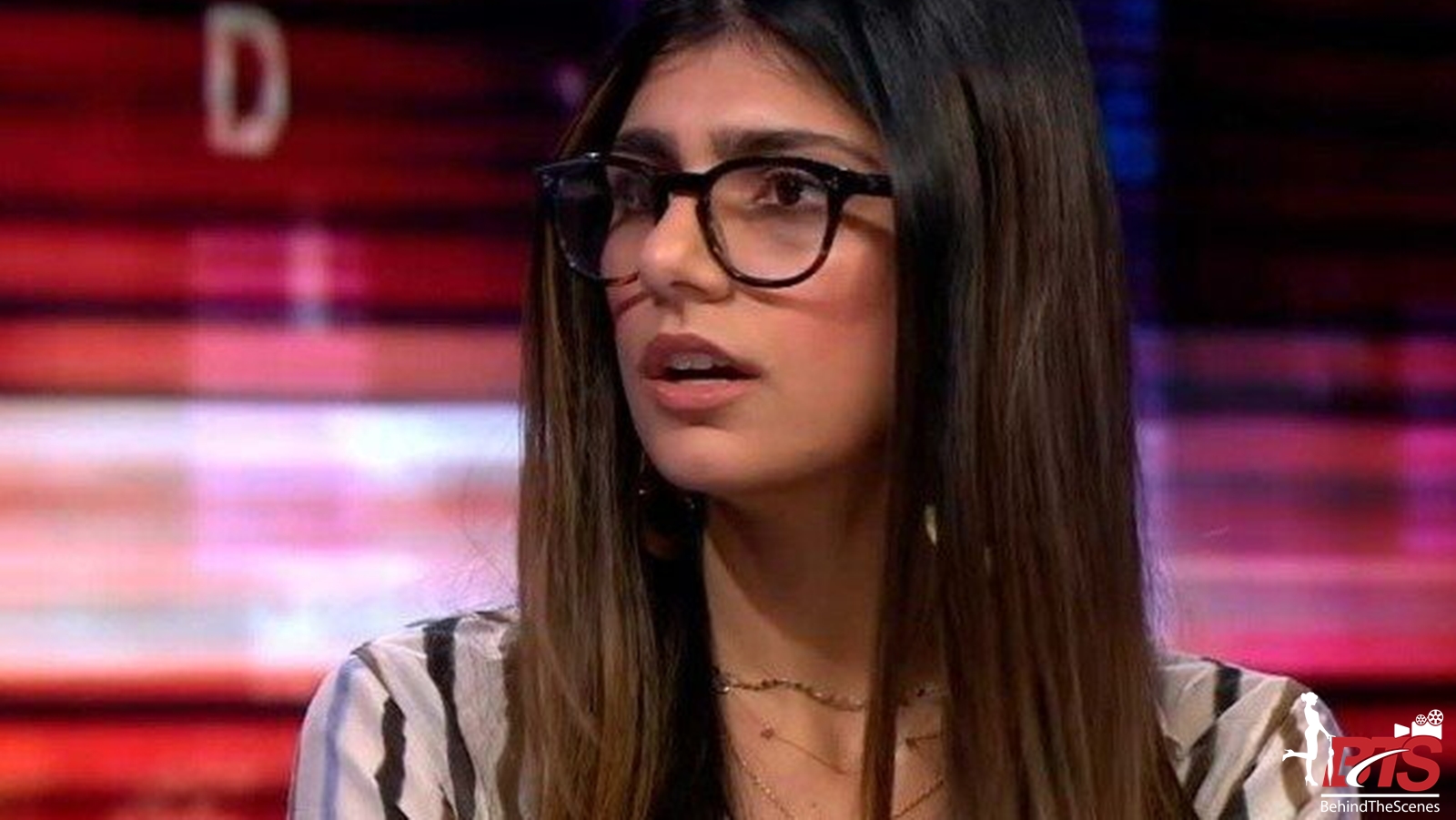 How Much Has Mia Khalifa Usa Earned In The Porn Film Industry 06112020 Somagnews