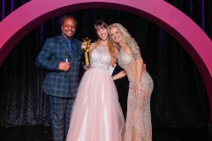 Gewinner Best Amateur Newcomerin Lyla von Hohensee 
bei der Verleihung VENUS AWARD 2023 im Wintergarten Variete Theater, Berlin.
© Agentur Baganz, 26.10.2023