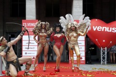 Micaela Schaefer, Fetisch Medusa, Patricia Blanco. 
Eroeffnung der 23. Venus Berlin,  Internationale Fachmesse auf dem Messegelaende am Funkturm.
© Agentur Baganz,17.10.2019
